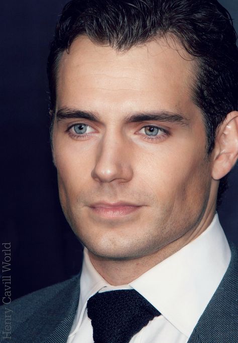 ONE YEAR AGO TODAY THIS MANS LIFE CHANGED FOREVER Henry Cavill at the Man Of Steel World Premiere In New York  June... Henry Cavill Eyes, Gideon Cross, Mermaids Kissing, Love Henry, Michael Trevino, Ideal Man, One Year Ago, Man Of Steel, Henry Cavill