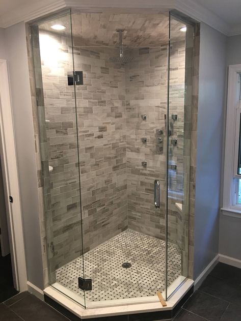 45 Degree Angle Shower Door, Neo Shower Ideas, Angled Shower Door, Corner Walk In Shower Ideas, Neo Angle Shower Ideas, Shower Pictures Ideas, Corner Shower Ideas, Neo Angle Shower Doors, Neo Angle Shower Enclosures