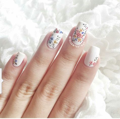 . Mexican Nails, Nail Practice, Nail Glam, Nail Decor, Nagellack Trends, Men Tattoos, Floral Nail Designs, Boda Mexicana, Rainbow Nails