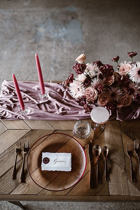 Moody mauve Valentine’s Day dinner ideas Valentines Day Wedding Decorations, Moody Pink Wedding, Moody Mauve Wedding, Moody Valentines Day Decor, Mauve Wedding Table Settings, Mauve Table Setting, Moody Valentines Day, Vintage Valentine Wedding, Mauve Place Setting Wedding