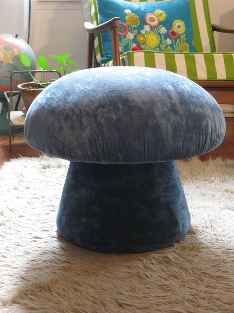 IMG_5354 Mushroom Footstool, Mushroom Witch, Mushroom Chair, Mushroom Stool, Retro Things, Fairy Bedroom, Red Mushrooms, Diy Stool, Diy Ottoman