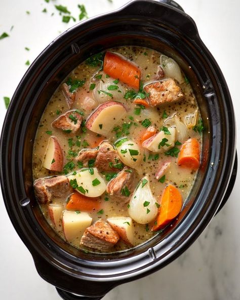 Like any great stew should, the aroma of this hearty pork and apple stew will make your kitchen smell amazing. This slow cooker pork and cider stew is what's missing in your weeknight rotation. The hearty meal will require boneless pork shoulder, kosher salt,  freshly ground black pepper, canola or vegetable oil, fresh pearl onions, all-purpose flour, low-sodium chicken broth, dried sage, red potatoes and apples. Fall Slow Cooker, Pork Stew Recipes, Fall Slow Cooker Recipes, Pork Casserole, Slow Cooker Recipes Pork, Fall Crockpot Recipes, Recipe Pork, Recipes Pork, Slow Cooker Stew