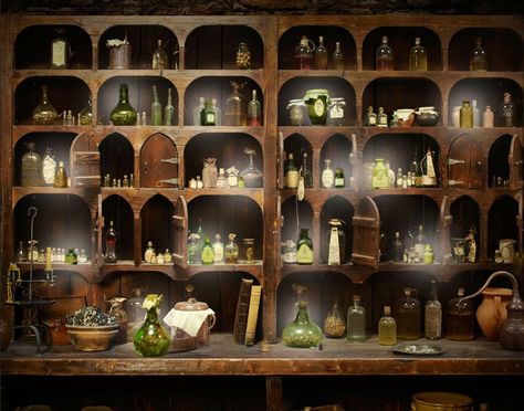 18th century apothecary. STARZ PHOTO Witches Cottage, Witch Cottage, Apothecary Cabinet, Outlander Book, Cabinet Of Curiosities, Outlander Series, Bottles And Jars, Dieselpunk, Apothecary