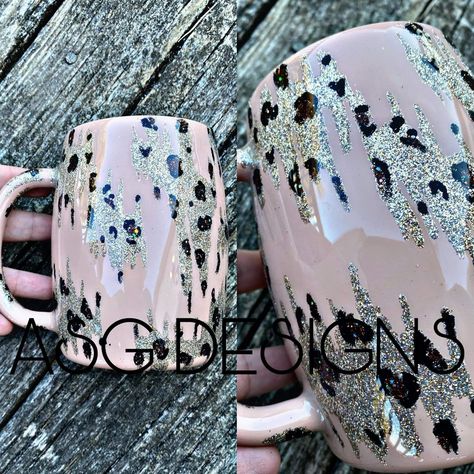 Trending Tumbler Ideas, Coffee Cup Tumbler Ideas, Tumbler Mug Ideas, Glitter Coffee Tumbler, Coffee Mug Tumbler Ideas, Badge Reel Ideas Diy, Boho Tumbler Ideas, Pink Glitter Tumbler Ideas, Epoxy Coffee Mugs