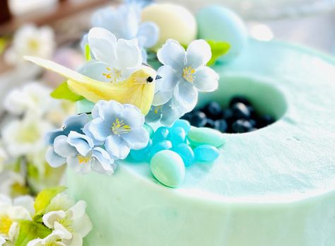 Easter Angel Food Cake, Lemon Whipped Cream, White Chocolate Desserts, Purple Food Coloring, Pastel Cakes, Strawberry Tart, Warm Kitchen, Purple Food, Lindt Chocolate