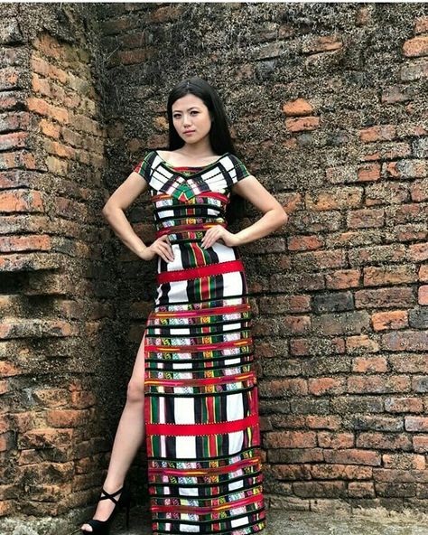 Miss Arunachal India 2018 wearing Mizo traditional fusion attire.  @osin_mosu 📷@taigungte Mizo Traditional Attire, Mizo Traditional Dress, Mizoram Traditional Dress, Traditional Dress Design, Manipur State, India Traditional Dress, Culture Dress, Burmese Dress, Myanmar Clothes