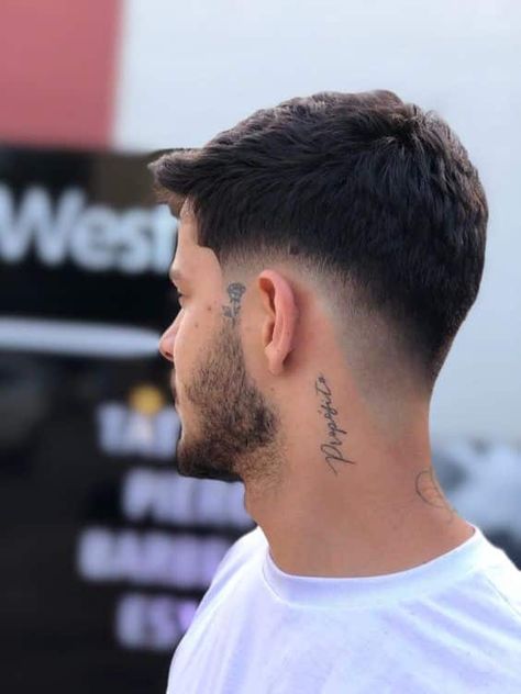 Men Haircut 2022, Modern Low Fade, Low Fade Hairstyle, Low Fade Haircut Men's, Crew Cut Hair, Very Short Hair Men, Spikey Hair, Fade Hairstyle, Men Fade Haircut Short