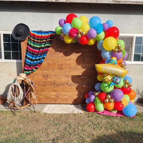 A Little Muchacho Is On His Way, Cinco Party, Charro Theme, Cake Backdrops, Mexican Baby Shower, Fiesta Cake, Mexican Fiesta Party, Quince Decorations, Fiesta Birthday Party