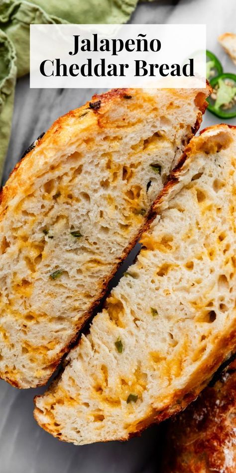 This super crusty no knead jalapeño cheddar bread is baked in a dutch oven and requires practically zero hands-on work from you! #breadrecipes #noknead #jalapenocheddar No Knead Jalapeno Cheddar Bread, No Knead Cheddar Bread Dutch Oven, Easy Jalapeno Cheddar Bread, Jalapeno Cheddar Bread Machine Recipe, No Knead Bread Dutch Oven, Savoury Buns, Jalapeno Cheddar Bread, Artesian Bread, Jalapeno Cheese Bread