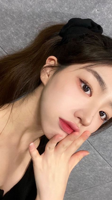 triples sohyun 소현 fromm update S14 Triples Sohyun, Last Minute Birthday Gifts, I Love Girls, Diy Birthday Gifts, Kpop Girl Groups, Model Photos, S Models, South Korean Girls, Aesthetic Pictures