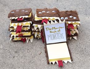 Harry Potter Motto Party, Harry Potter Monster Book, Harry Potter Weihnachten, Baby Harry Potter, Book Of Monsters, Harry Potter Day, Harry Potter Theme Birthday, Harry Potter Halloween Party, Harry Potter School