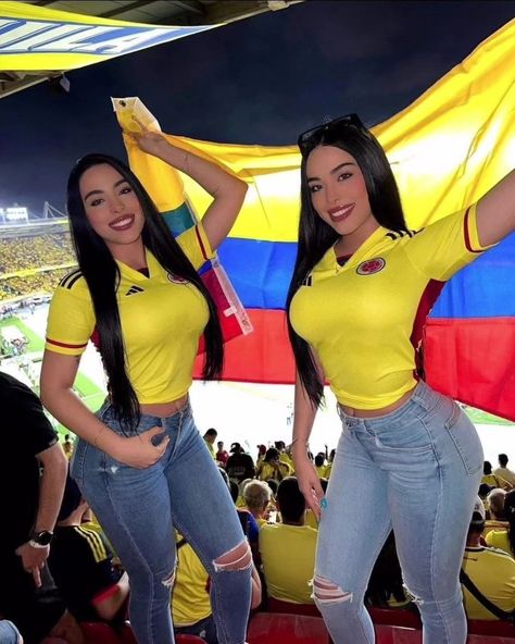 PassportBoys 🔵 (@passport.boys) • Instagram photos and videos Colombian Girls, Colombian Women, Girls Soccer, Soccer Shirts, Top Ten, Girls Jeans, Bad Girl, Brazil, Soccer