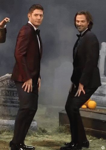 Spn Gif, Supernatural Bloopers, Supernatural Tattoo, Supernatural Imagines, Supernatural Gifs, Halloween Dance, Jensen And Misha, Supernatural Wallpaper, Winchester Supernatural