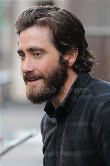 Jake Gyllenhaal Beard, Jake Gyllenhaal Haircut, Mid Hairstyles, Haircut 2020, Guy Hair, Long Hair Beard, Guy Haircuts Long, Medium Length Hairstyles, Mens Hairstyles Medium