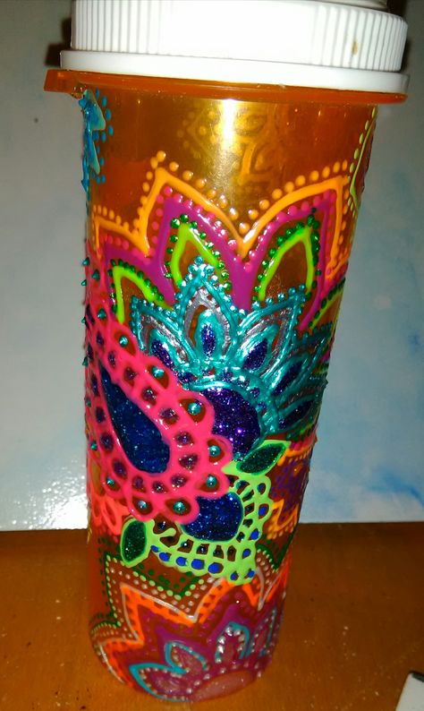 I'm a little bit embarrassed to post here, but here goes. My puffy painted Paisley pill bottle. Pill Bottle Art, Bottle Paintings, Pill Bottle, Pill Bottles, Bottle Art, Make Your Own, The Magic, Paisley, Craft Ideas