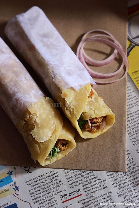 ‘Chicken Roll’ is a popular street snack of Kolkata. This is as popular as egg roll and mutton roll. There is another variation of Chicken roll that is ‘Egg Chicken … Pakistani Snacks, Kolkata Food, Kolkata Street, Chicken Wrap Recipe, Wraps Recipes Easy, Bengali Recipes, Desi Street Food, Chicken Burgers Recipe, Chicken Roll