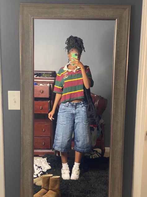 Street Where Outfits, Casual Rustic Outfits, Art School Outfits Aesthetic, Sza Outfits Baggy, Baggy Looks Women, Hawaiian Shirt Outfit Women Aesthetic, Lauren Hill Aesthetic Outfit, Streetwear Fashion Nonbinary, Rage Room Outfit