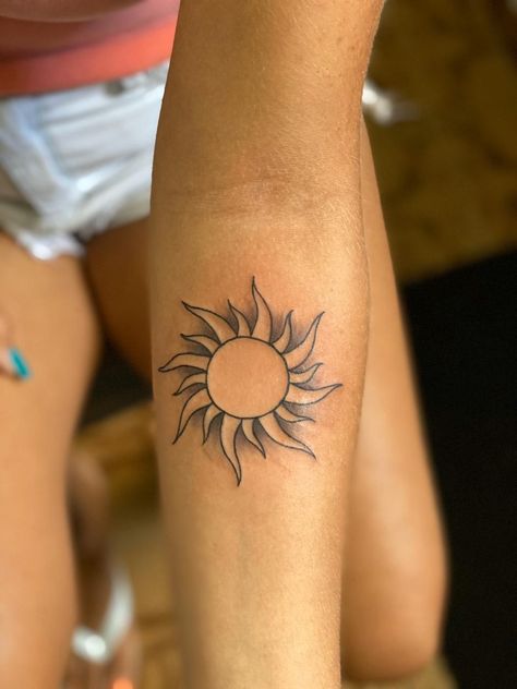 Black Crow Tattoos, Star Tattoos For Men, Sunrise Tattoo, State Tattoos, Sunshine Tattoo, Tattoo 2024, Sun Tattoo Designs, Tribute Tattoos, Crow Tattoo