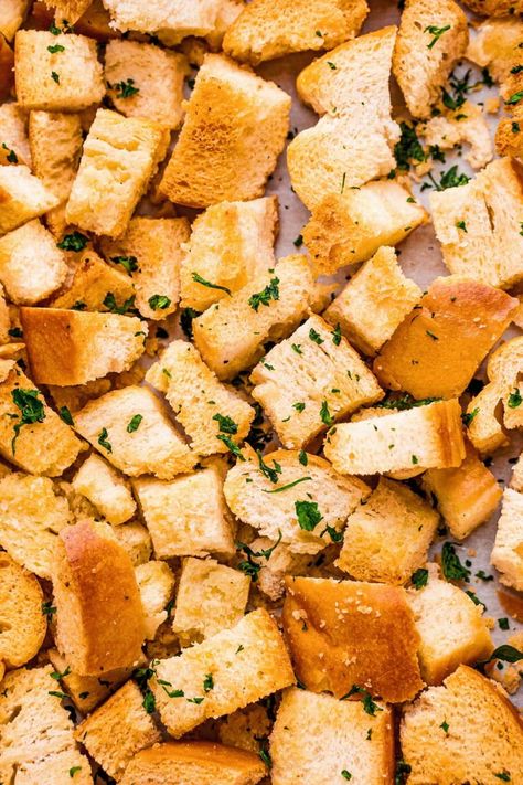 How To Make Croutons, Crouton Recipes, Homemade French Bread, Croutons Homemade, Best Food Ever, Bread Butter, French Bread, Recipe Steps, Butter Recipe