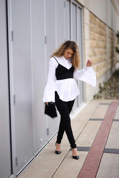 Do You Have These Wardrobe Classics? - My Chic Obsession Fashion Blogger Poses, Blogger Poses, My Chic Obsession, Elegante Casual, Fashion Blogger Style, White Outfit, Fashion Hacks Clothes, Fashion Tips For Women, Clothing Hacks