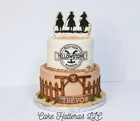 Cowboy Bday Cake, Cowboy Cakes For Men, Yellowstone Cake Ideas, Yellowstone Birthday Cake, Yellowstone Birthday Party, Yellowstone Cake, Yellowstone Theme Party, Rodeo Cake Ideas, Yellowstone Party Ideas