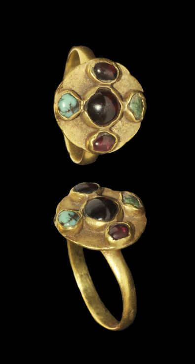 Merovingian Frankish Gold Jewelled Quincunx Ring, 5th century A.D. Egypt Jewelry, Ancient Jewels, Medieval Rings, Ancient Jewellery, Historical Jewellery, Ancient World, Medieval Jewelry, Ancient Jewelry, Ancient Artifacts