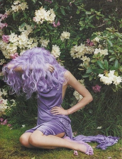 romanticbohorocker:  ☯✰ help yourself to a dose of grunge (soft/90’s), pastel, rocker  romantic style, vintage, beauty  boho ✰☯ Lilac Hair, Tim Walker, Lavender Hair, Lovely Lavender, Pastel Hair, Dye My Hair, Rainbow Hair, Beauty And Fashion, Hair Envy