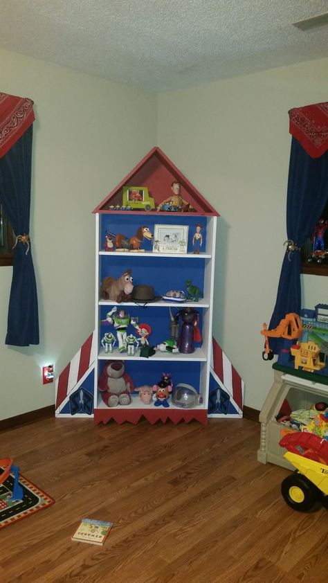 Buzz Lightyear Room, Rocket Shelf, Toy Story Bedroom, Toy Story Nursery, Toy Story Room, Boy Room Themes, Circu Magical Furniture, Magical Furniture, Shelf Diy