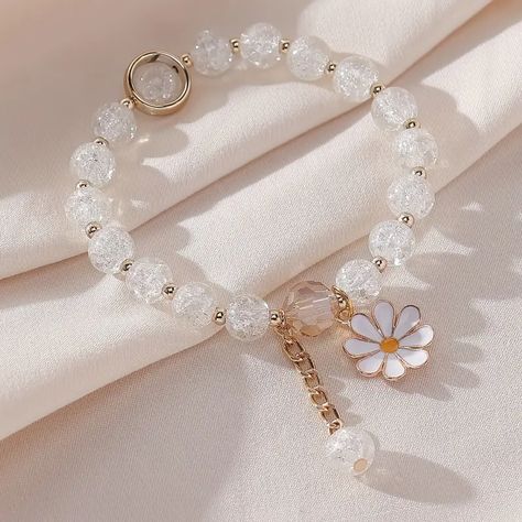 Summer Style Cracked Glass Beaded Daisy Pendant Bracelet Elastic Hand String For Women Girls - Temu White Beads Bracelet, Beaded Things, Daisy Pendant, Glass Bead Bracelet, Floral Bracelet, Packing Jewelry, Tassel Bracelet, Beaded Pendant Necklace, Floral Pendant