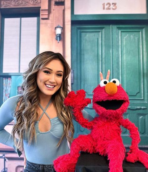 Lauren Riihimaki on Instagram: "this is my career peak 🫠" Lauren Riihimaki, Mixed Curly Hair, My Career, Sesame Street, Crochet Necklace, Curly Hair Styles, Career, Fashion Outfits, Crochet