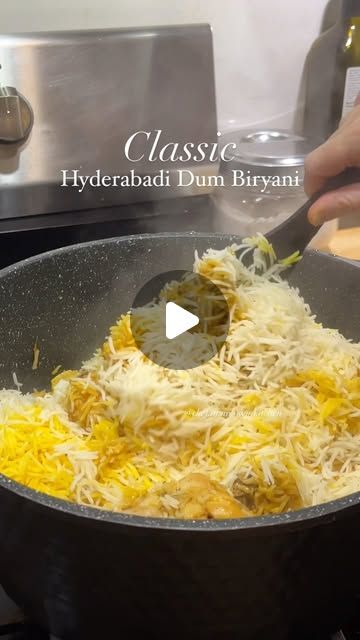 Hyderabadi Chicken, Chicken Dum Biryani, Chicken Biryani Recipe, Dum Biryani, Pakistani Food, Biryani Recipe, Meat Chickens, Rice Dishes, Biryani