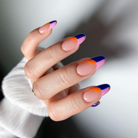 French Tip Manicure, Nail Goals, Metallic Nail Polish, Retro Nails, Sunset Blvd, French Tip Nail Designs, Korean Nails, Minimal Nails, Nail Design Ideas