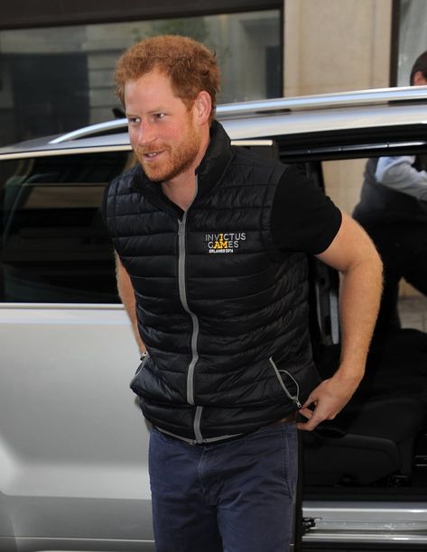 Prince Harry in London April 2016 Photos Of Prince, Prinz Harry, Prince Henry, Principe Harry, Princesa Diana, Bbc Radio, British Royalty, Harry And Meghan, Celebrity Entertainment