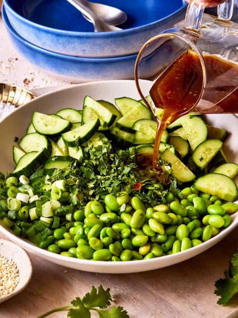 Cucumber Edamame Salad - Kalejunkie Edamame Chicken Salad, Cucumber And Edamame Salad, Healthy Edamame Recipes, Cucumber Edamame Salad, Vegan Cucumber Salad, Weekday Recipes, Edamame Recipes, Side Salads, Edamame Salad