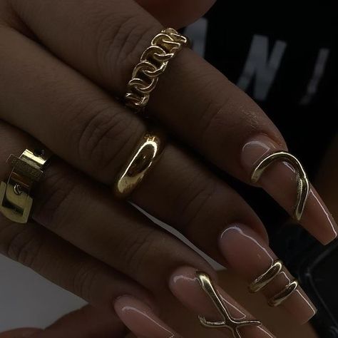 Gold Nail Designs, February 10, Gold Sparkle, Gold Nails, Nails Designs, Love Nails, Nude Nails, How To Do Nails, Natural Nails