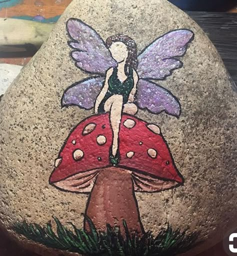 Beginning Rock Painting, Painting Ideas Home Decor, Painting Ideas Home, Fairy Stones, Rock Houses, Fairy Glitter, Ladybug Rocks, Garden Rocks, Yard Diy