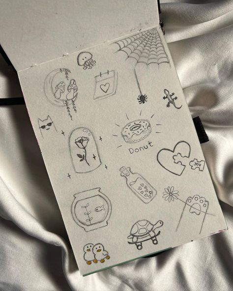 خريطة ذهنية, Hand Doodles, Cute Easy Doodles, Easy Love Drawings, Cool Pencil Drawings, Meaningful Drawings, Easy Doodle Art, Diary Ideas, Easy Doodles Drawings