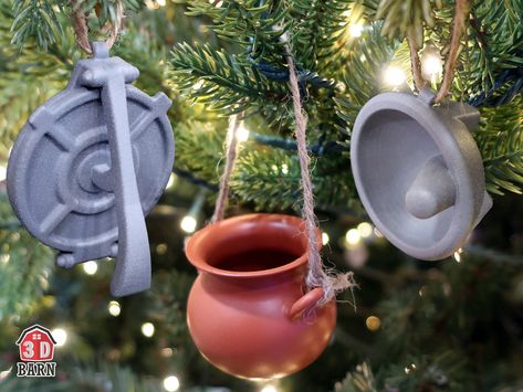 Traditional Mexican Christmas, Terra Cotta Paint, Mexican Christmas Ornaments, Mexican Christmas Tree, Mexican Christmas Traditions, Mexican Christmas Decorations, Mexico Christmas, Tortilla Press, Christmas Tree Collection