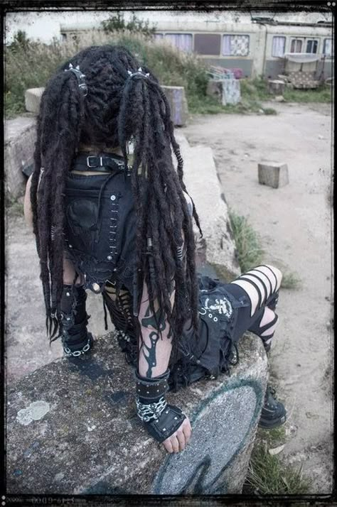 Dreadlock Pigtails, Gothic Industrial, Goth Gifts, How To Impress, Post Apocalyptic Fashion, Dreads Girl, Goth Subculture, Crust Punk, Apocalyptic Fashion