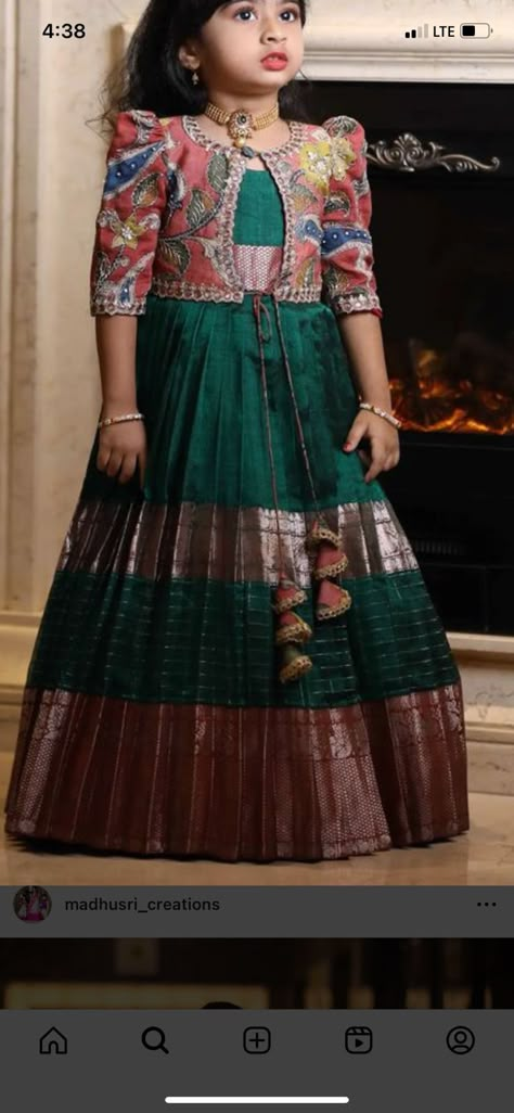 Kids Kalamkari Lehangas, Long Frock Models For Kids, Pattu Long Frocks For Kids, Kids Long Frocks Design Latest, Frock Models For Kids, New Long Frock Models, Pattu Langa Designs, Langa Voni Half Saree, Langa Designs