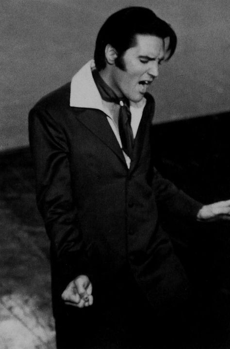 Elvis 68 Comeback, 68 Comeback Special, Elvis 68 Comeback Special, If I Can Dream, King Elvis Presley, Elvis Presley Images, Elvis Presley Pictures, Elvis And Priscilla, Cant Help Falling In Love