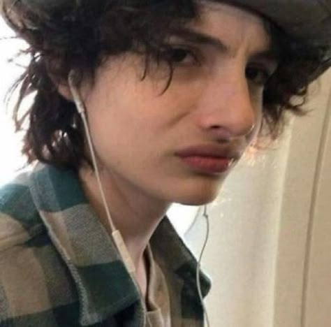 Jack Finn, Louis Partridge, Finn Stranger Things, Stranger Things Actors, Finn The Human, Cast Stranger Things, Finn Wolfhard, Orlando Bloom, Stranger Things Funny