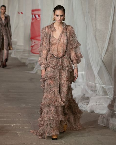 Zimmerman Fall Winter 2023, Long Sleeve Flowy Maxi Dress, Fashion Show Design, Winter 2024 Fashion, Fall Winter 2024, Empire Dress, 2023 Fashion, 2024 Fashion, Winter 2023