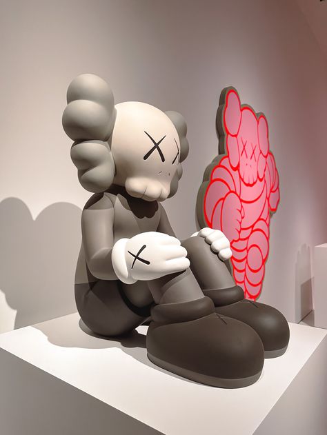 KAWS: FAMILY exhibition at the AGO Toronto Kaws Family, Ago Toronto, Fall With Friends, Toronto Girls, Giant Pumpkin, Fun Fall Activities, Pumpkin Farm, Best Horror Movies, Fall Events