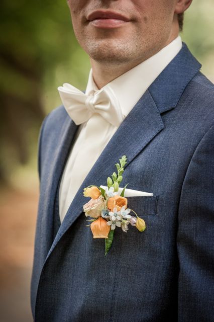 Corsage For Men, Man Wedding, Flower Corsage, Wedding Men, Wedding Flowers, Wedding Decorations, Floral Design, For Men, Flowers