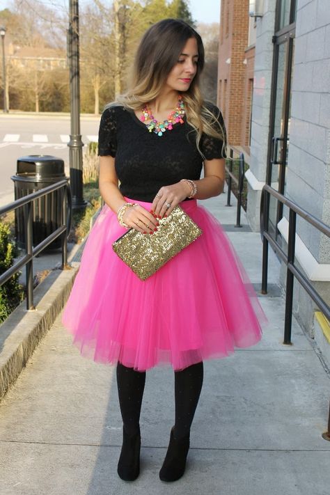 Bedazzles After Dark: Outfit Post: Valentine's Day Tulle Skirt Pink Tulle Skirt Outfit, Hot Pink Tulle Skirt, Skirt With Black Tights, Tulle Skirt Outfit, Pippa Middleton Style, Dark Outfit, Tulle Skirts Outfit, Pink Tulle Skirt, Fall Family Photo Outfits