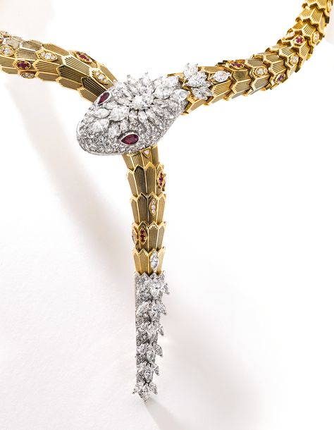 bulgari ||| necklace ||| sotheby's ge1905lotb9hfgen Bulgari Jewelry Snake, Bulgari Necklace, Jewelry Bulgari, Panther Jewelry, Bulgari Jewelry, Ruby And Diamond Necklace, Bvlgari Jewelry, Jewelry Hippie, Expensive Jewelry Luxury