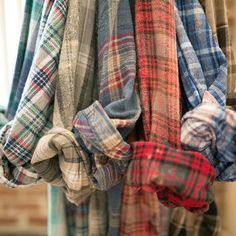 flannel shirts Flannel Shirt Outfit Grunge, Grunge Flannel Shirt, Boho Flannel, Neo Grunge, Grunge Flannel, Lumberjack Style, Vintage Flannel Shirt, Tokyo Street Fashion, Shirt Outfits