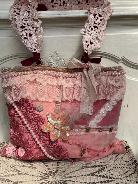 Patchwork Purse, Vintage Embellished Bag As Fashion Accessory, Pink Wedding Bags With Pearl Embroidery, Pink Wedding Bag With Pearl Embroidery, Vintage Rectangular Bag With Pearl Embroidery, Vintage Pink Beaded Bag, Easy Diy Clothes, Front Door Christmas Decorations, Unique Tote Bag