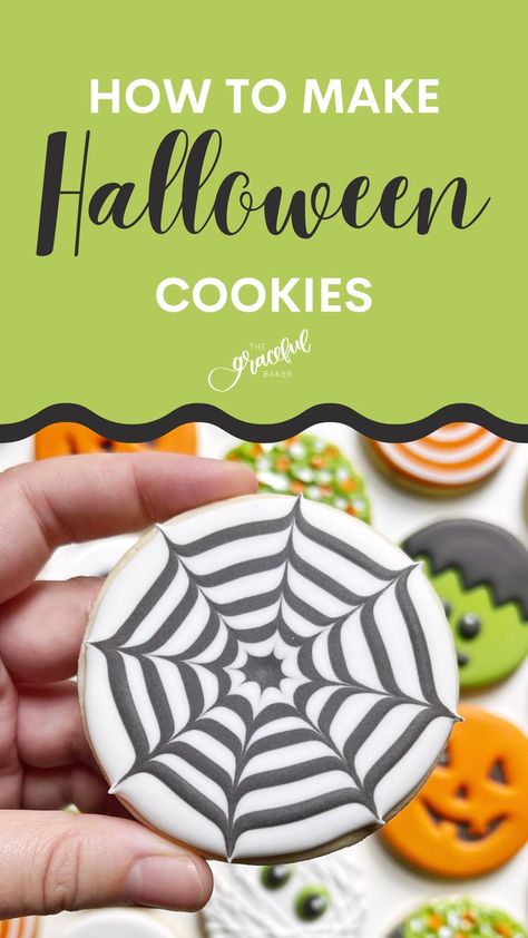 Learn how to make this easy Halloween cookie with a circle and 6 more designs on YouTube! Round Halloween Cookies Royal Icing, Halloween Cutout Cookies Decorated, Round Halloween Sugar Cookies, Halloween Circle Cookies, How To Decorate Halloween Cookies, Round Cookie Designs, Decorated Halloween Cookies Royal Icing, Easy Halloween Cookies Royal Icing, Halloween Cookie Decorating Ideas